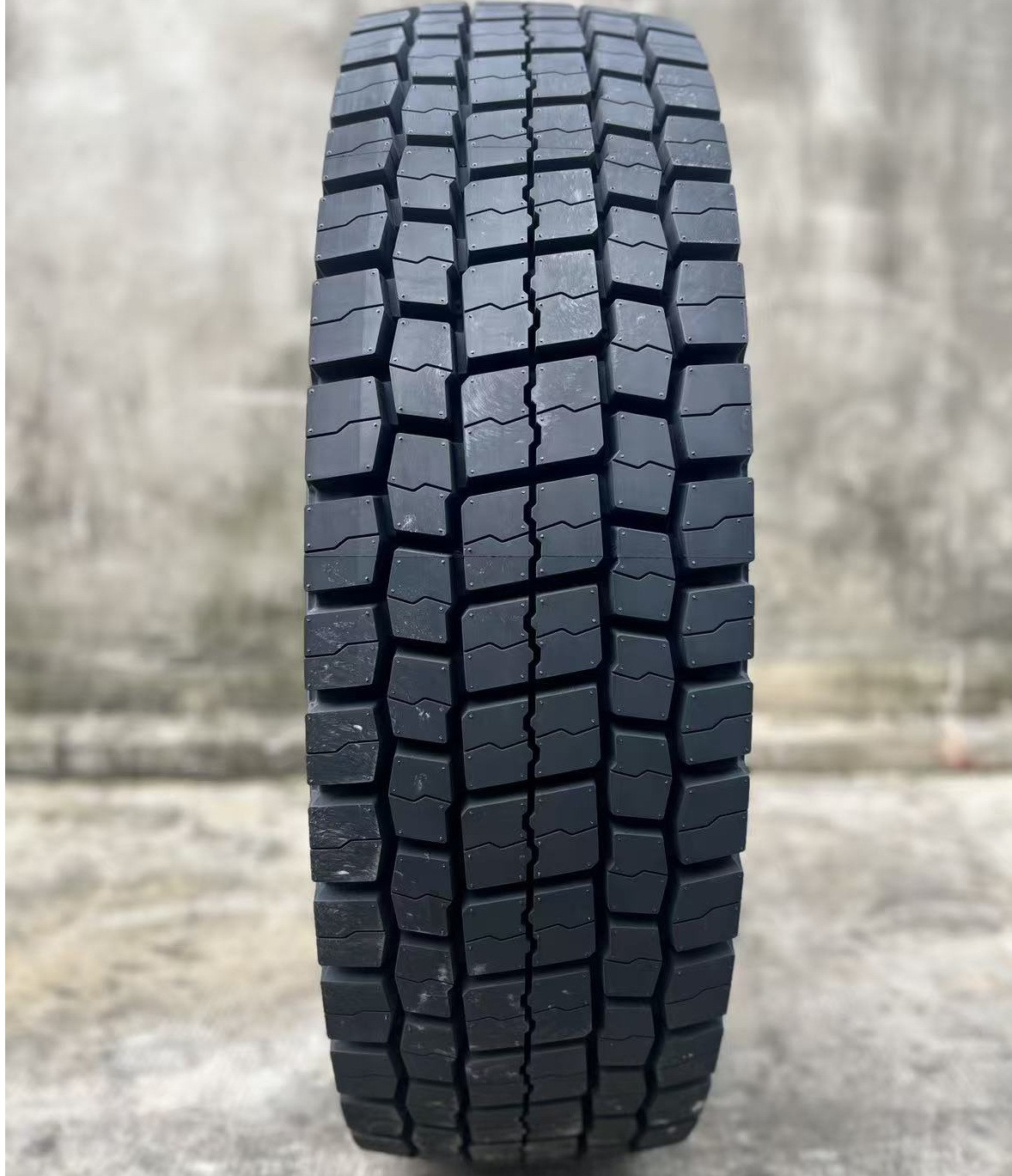Anvelope  215/75R17,5 126/124M AVANTECH DRR1000